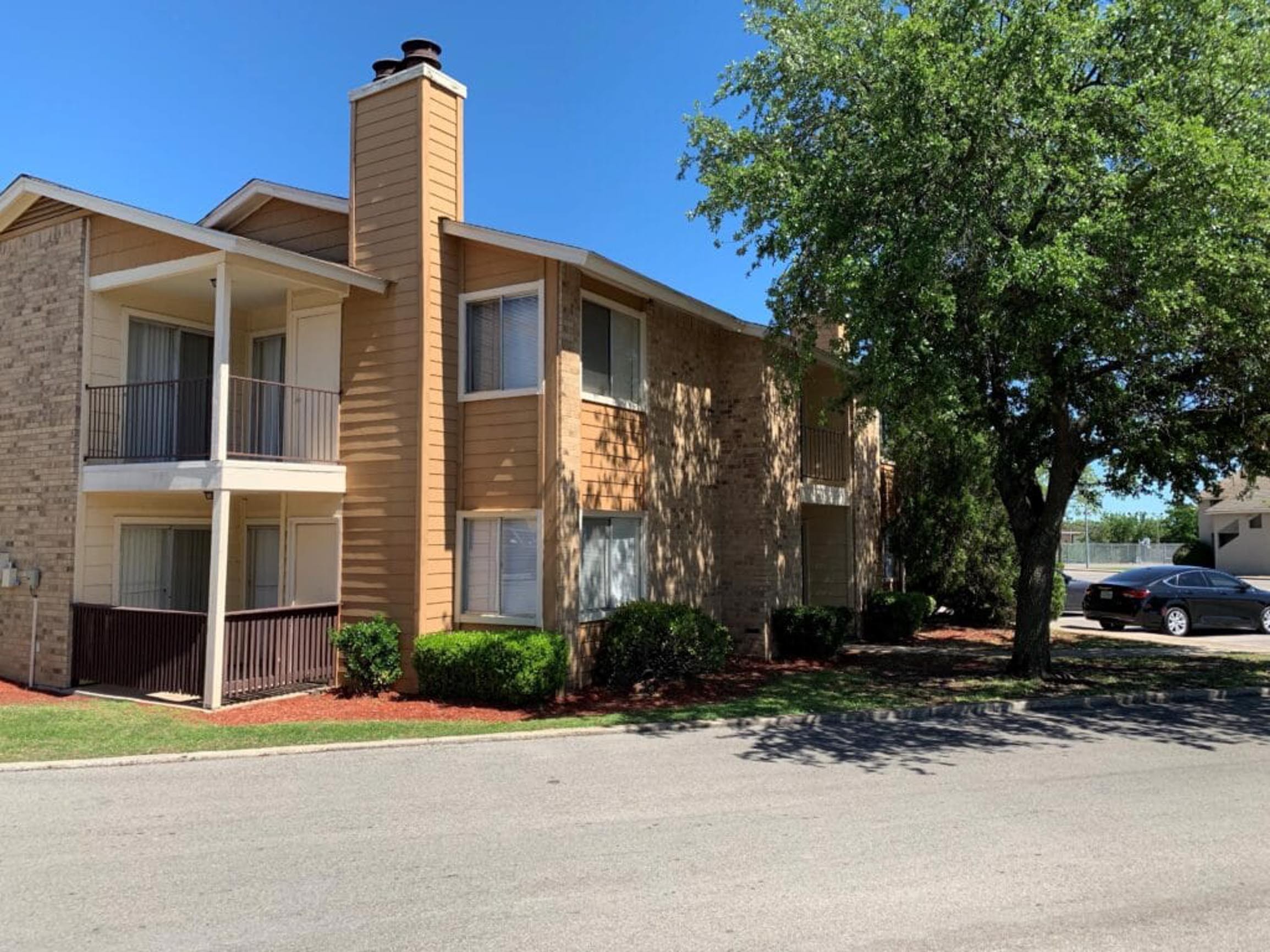 Stonehill Apartments CLK