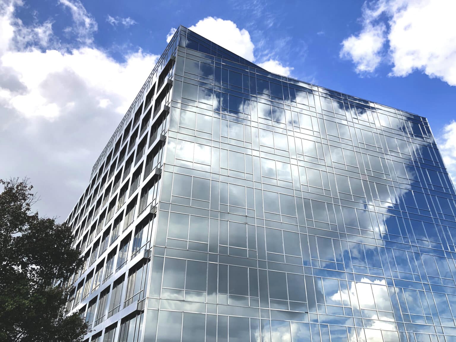 90 Merrick Avenue CLK